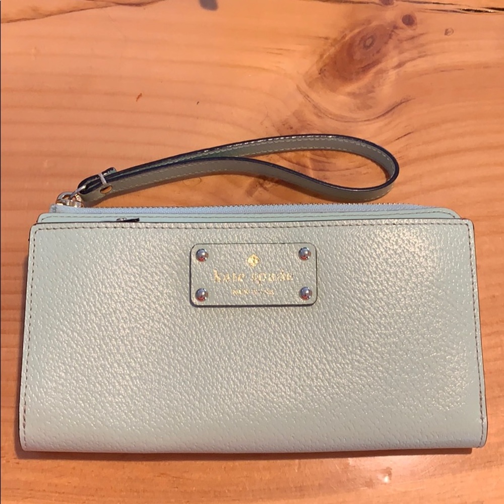 Kate spade Light sea foam green wristlet